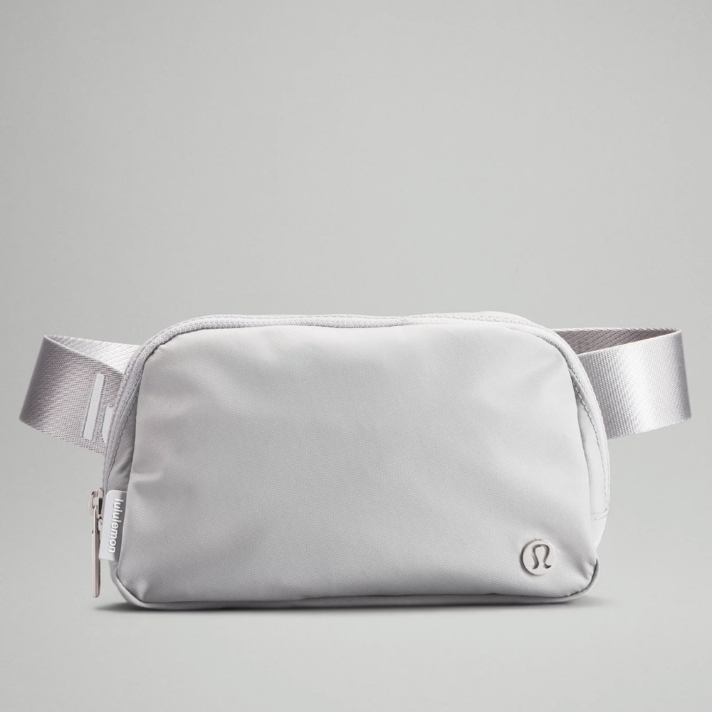 lululemon everywhere belt bag 🤍